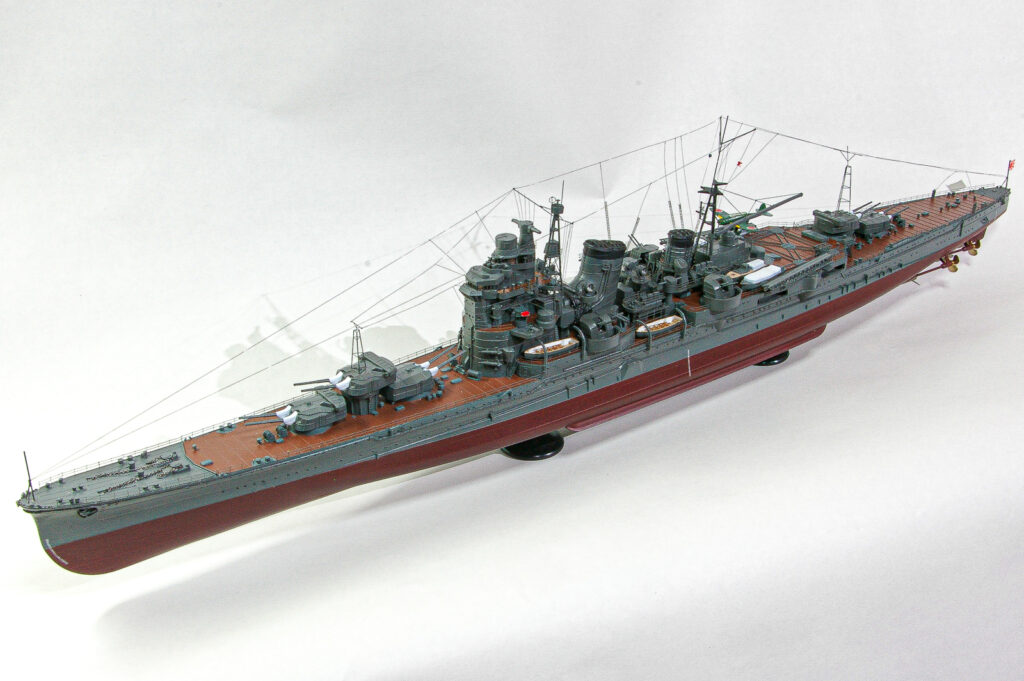 個性的な日本海軍の重巡洋艦の一例　妙高　プラモデルはアオシマ1/350